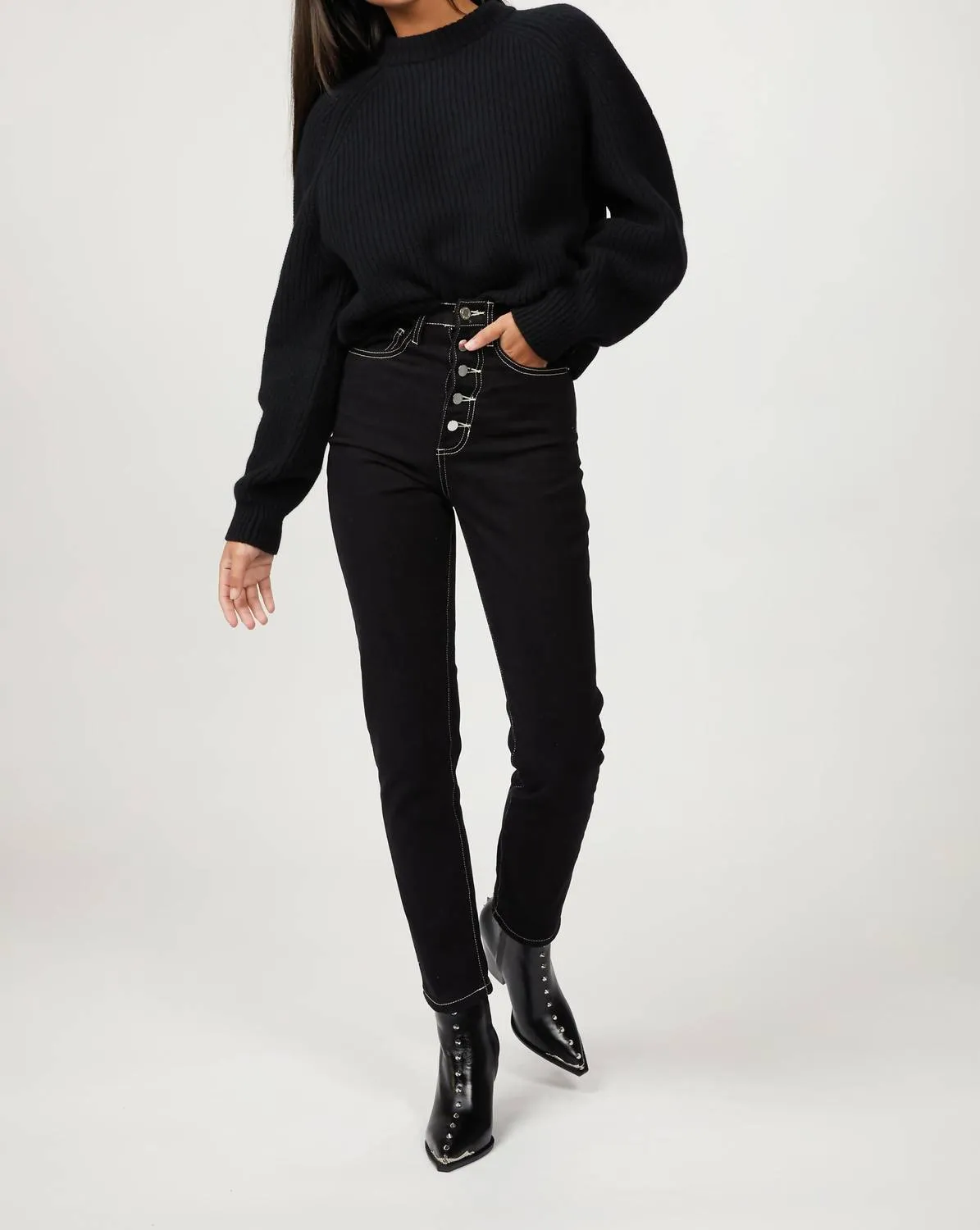 Heeled Leather Ankle Boots With Studs In Black
