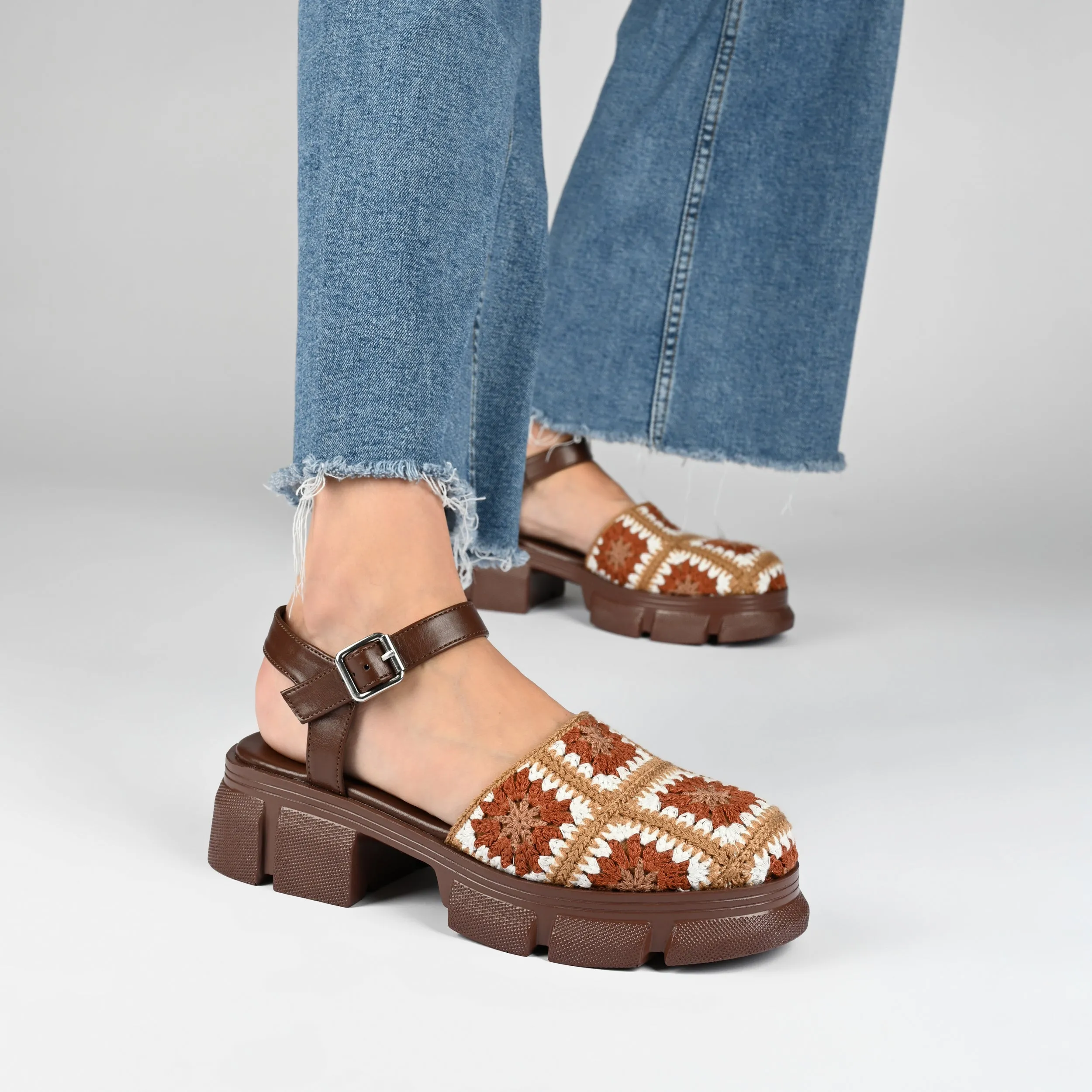 Journee Collection Women's Tru Comfort Foam Dorit Sandals