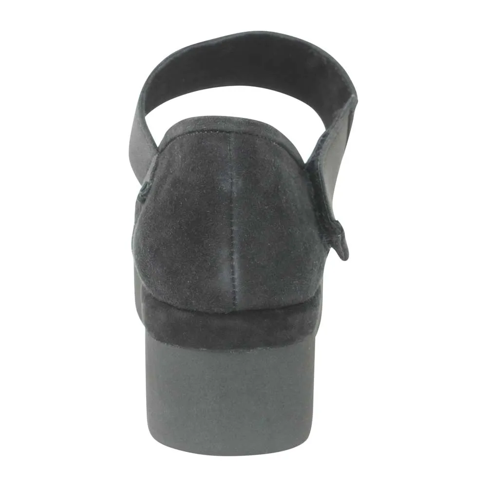 L'Amour Des Pieds Women's Amadour Black Suede