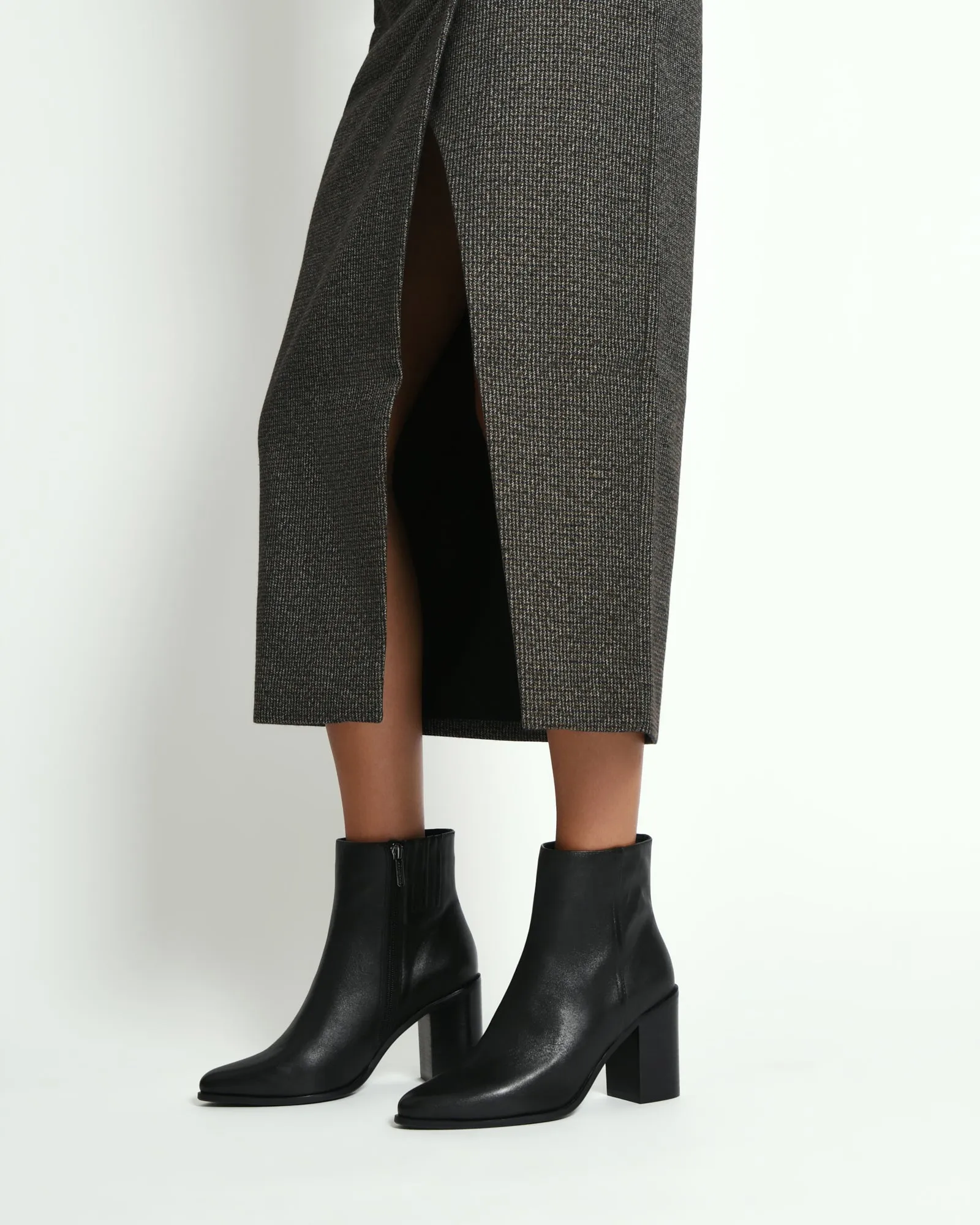 LUNA HIGH ANKLE BOOTS BLACK LEATHER