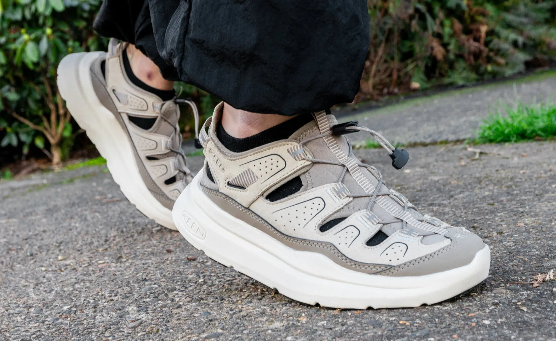 Men's WK450 Walking Sandal  |  Plaza Taupe/Black