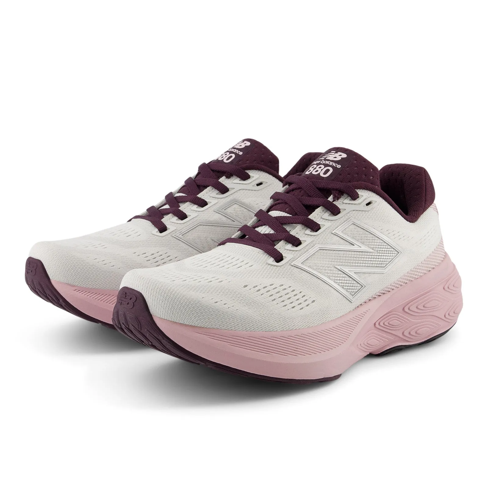 NEW BALANCE W880A15